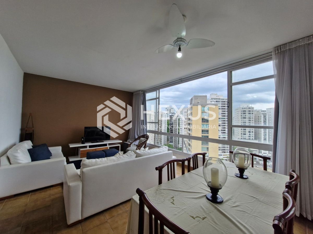 Foto 4 de Apartamento reformado frente mar na Praia das Pitangueiras, Guaruja