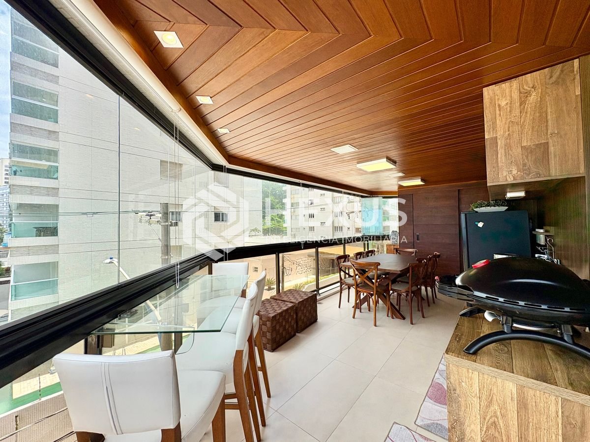 Foto 5 de Apartamento reformado com varanda vista mar e lazer na Praia das Asturias, Guaruja