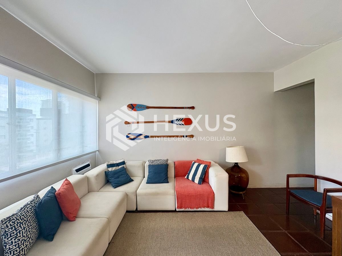 Foto 5 de Apartamento com varanda e lazer na Praia da Enseada, Guaruja