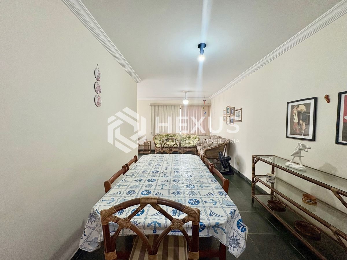 Foto 4 de Apartamento com varanda na Praia da Enseada, Guaruja