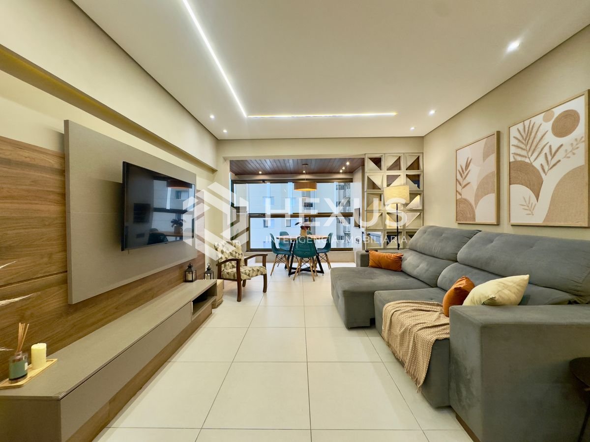 Foto 3 de Apartamento reformado com varanda gourmet e lazer na beira mar da Praia das Asturias, Guaruja