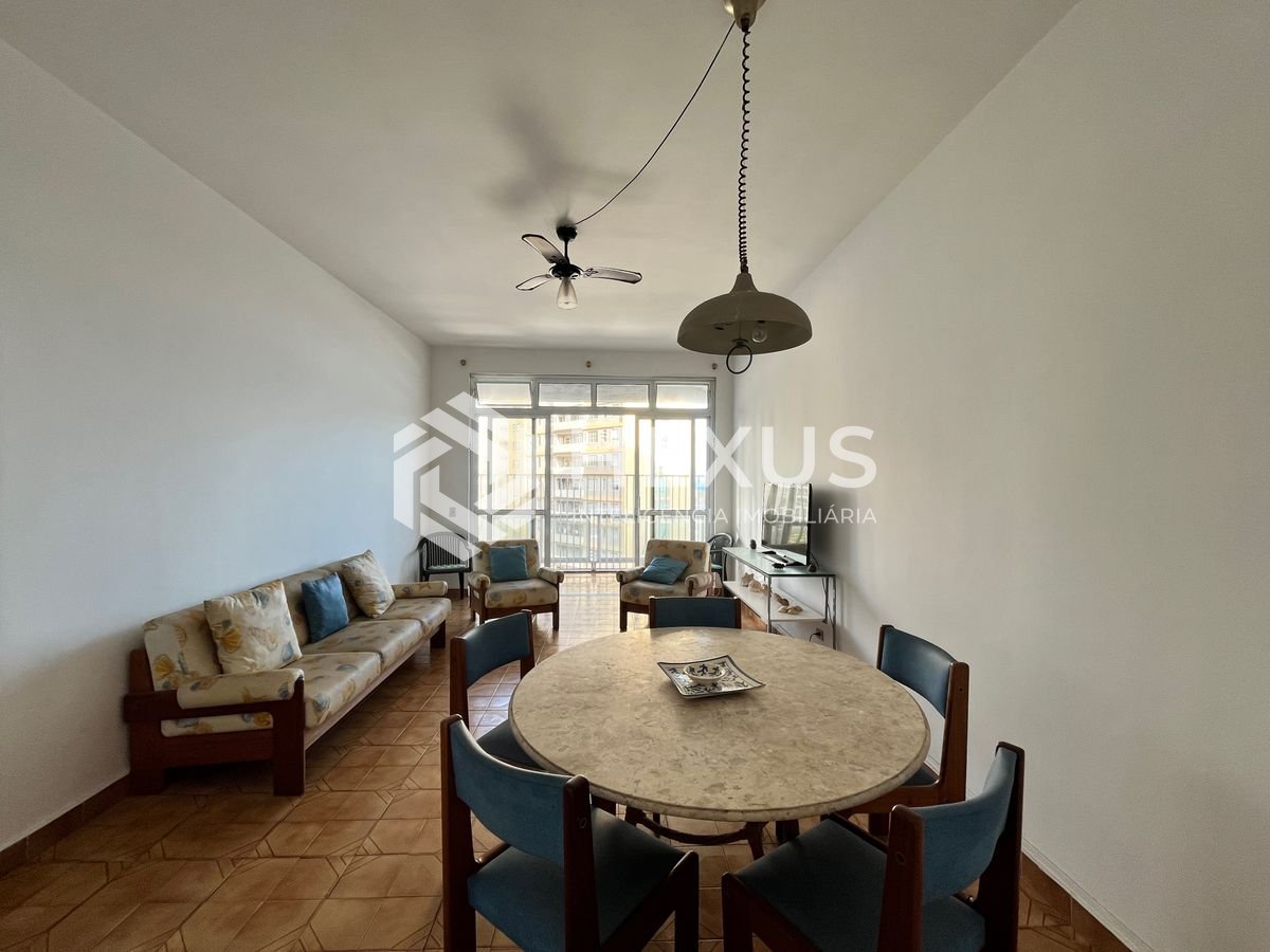 Foto 3 de Apartamento frente mar com varanda na Praia das Pitangueiras, Guaruja
