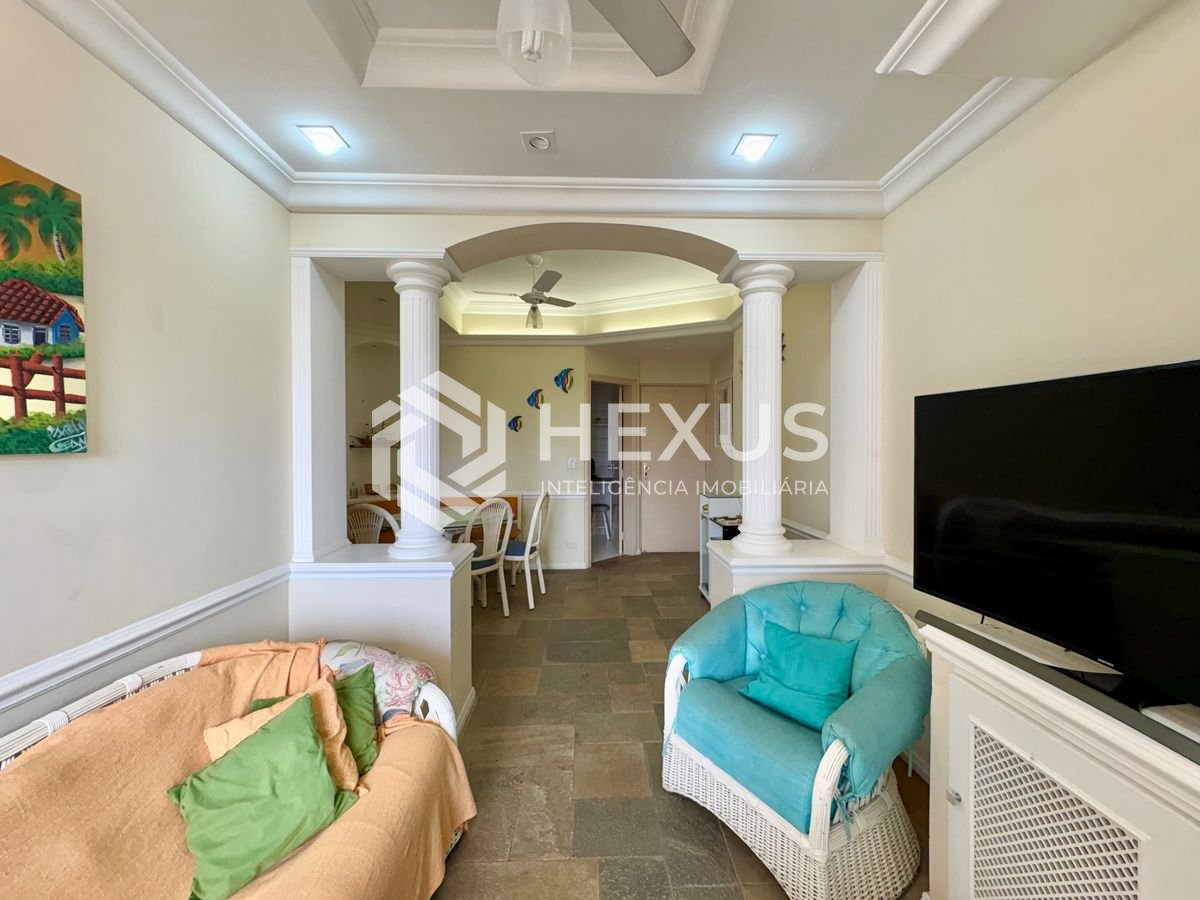 Foto 3 de Apartamento com varanda vista mar e lazer na Praia da Enseada, Guaruja