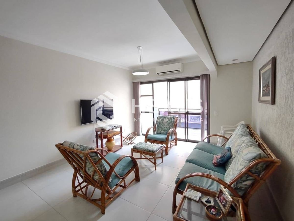 Foto 4 de Apartamento com varanda e lazer na Praia da Enseada, Guaruja