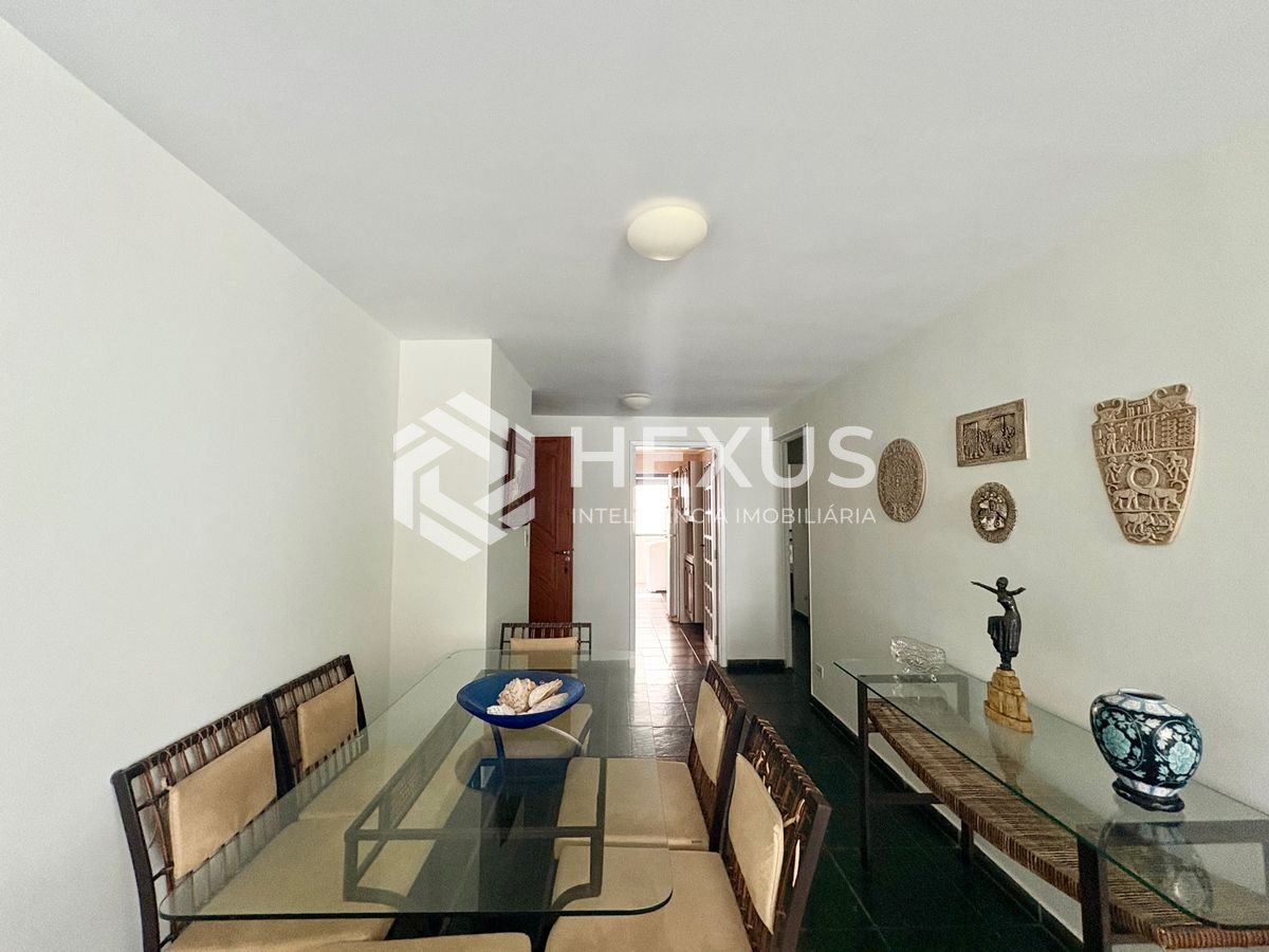 Foto 4 de Apartamento com varanda e lazer na Praia da Enseada, Guaruja