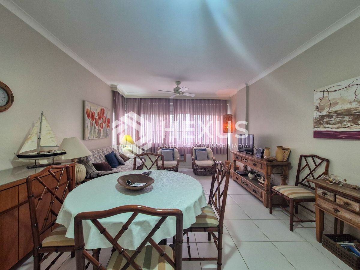 Foto 3 de Apartamento reformado na Praia das Pitangueiras, Guaruja