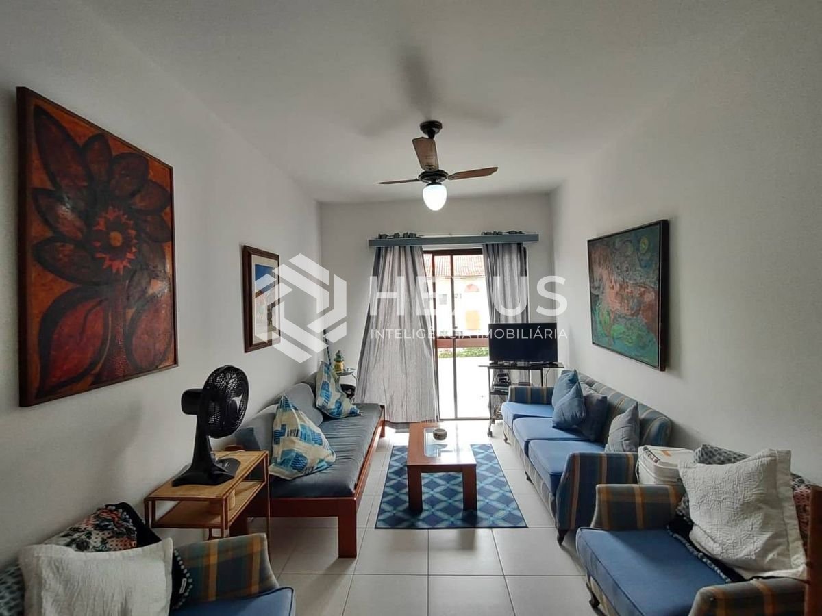 Foto 3 de Apartamento reformado com varanda e lazer na Praia da Enseada, Guaruja