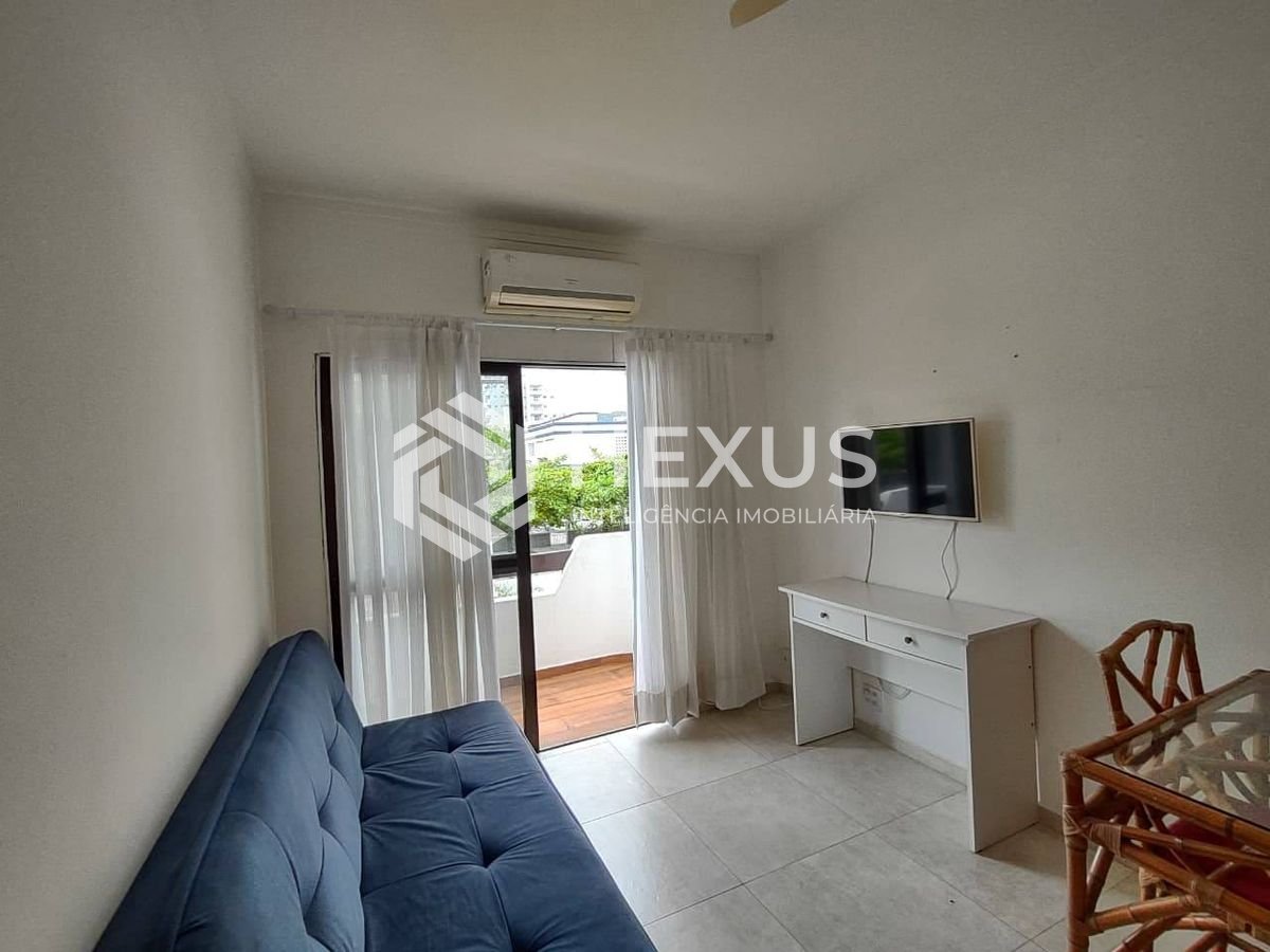 Foto 5 de Apartamento reformado com varanda e lazer na Enseada, Guarujá