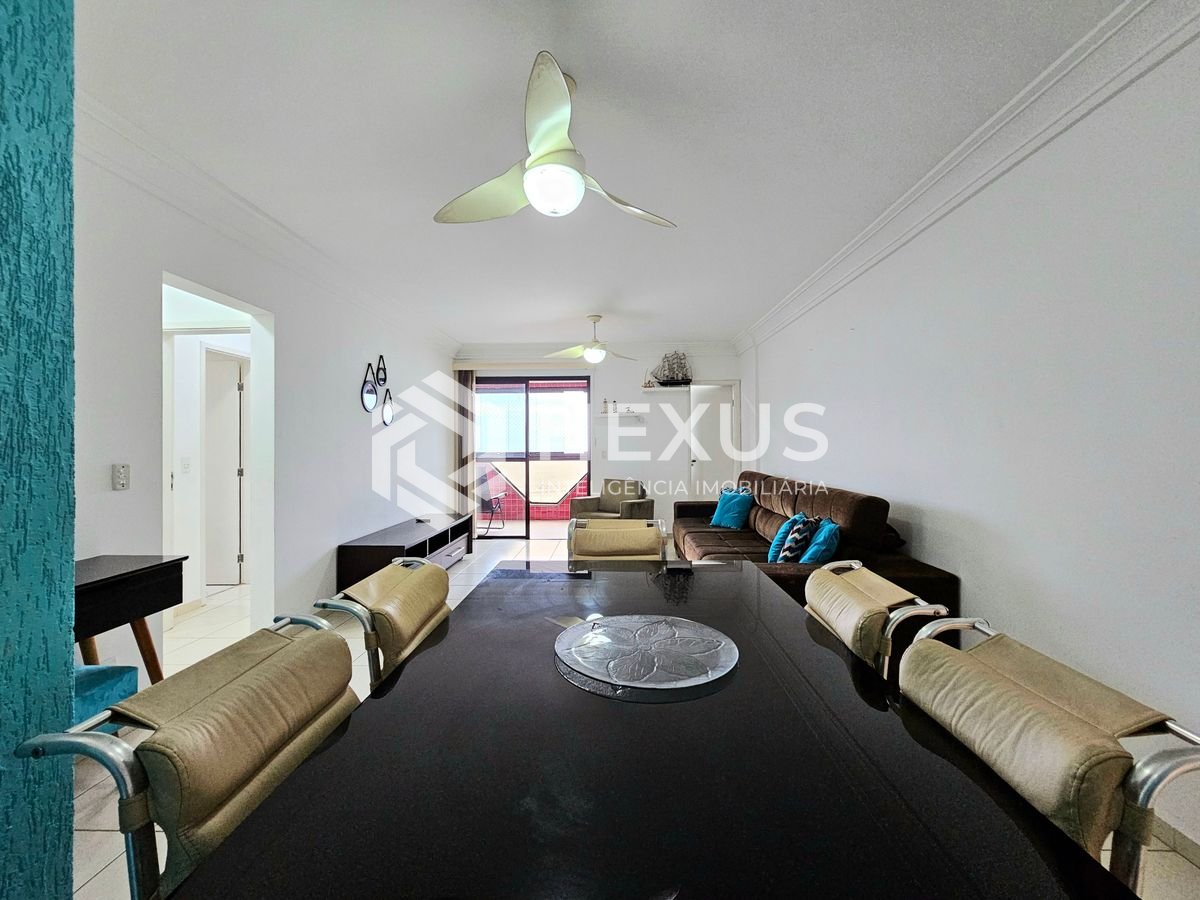 Foto 3 de Apartamento com varanda e lazer na beira mar da Praia do Tombo, Guaruja