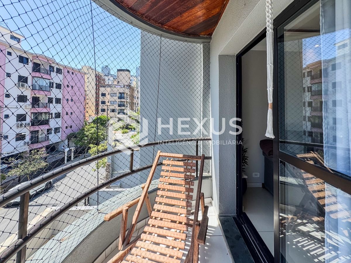 Foto 5 de Apartamento com varanda e lazer na Praia do Tombo, Guaruja