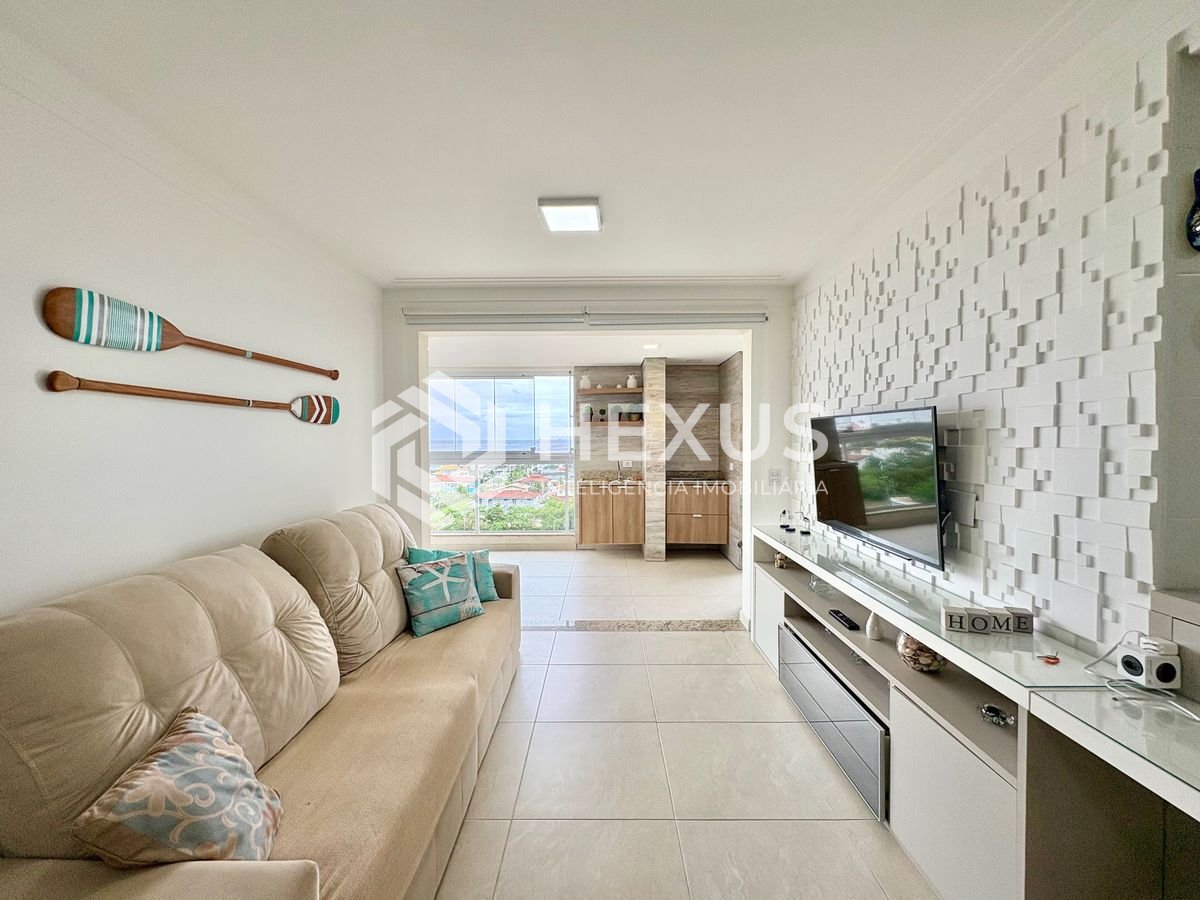 Foto 3 de Apartamento reformado com varanda gourmet vista mar e lazer na Praia da Enseada, Guaruja