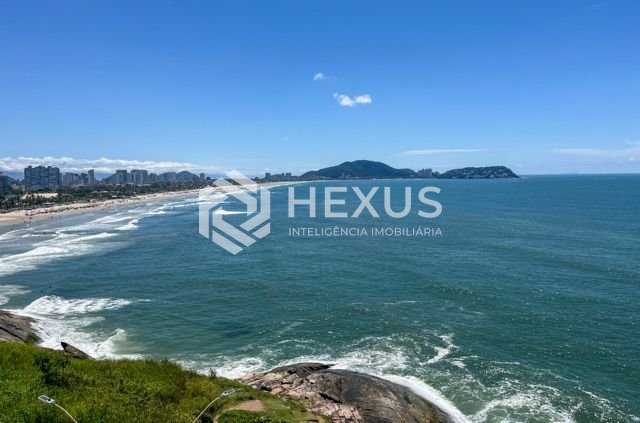 Foto 4 de Apartamento frente mar com varanda gourmet na Praia das Pitangueiras, Guaruja