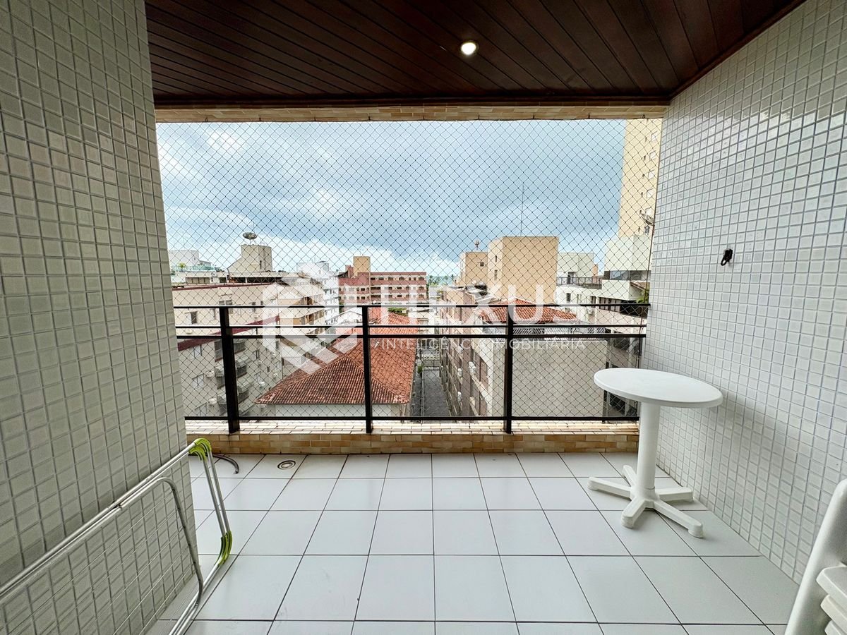 Foto 2 de Apartamento com varanda vista mar e lazer na Praia da Enseada, Guaruja