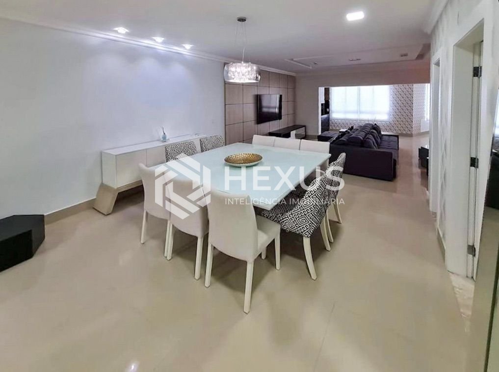 Foto 3 de Apartamento reformado frente mar com varanda gourmet e lazer na Praia das Pitangueiras, Guaruja