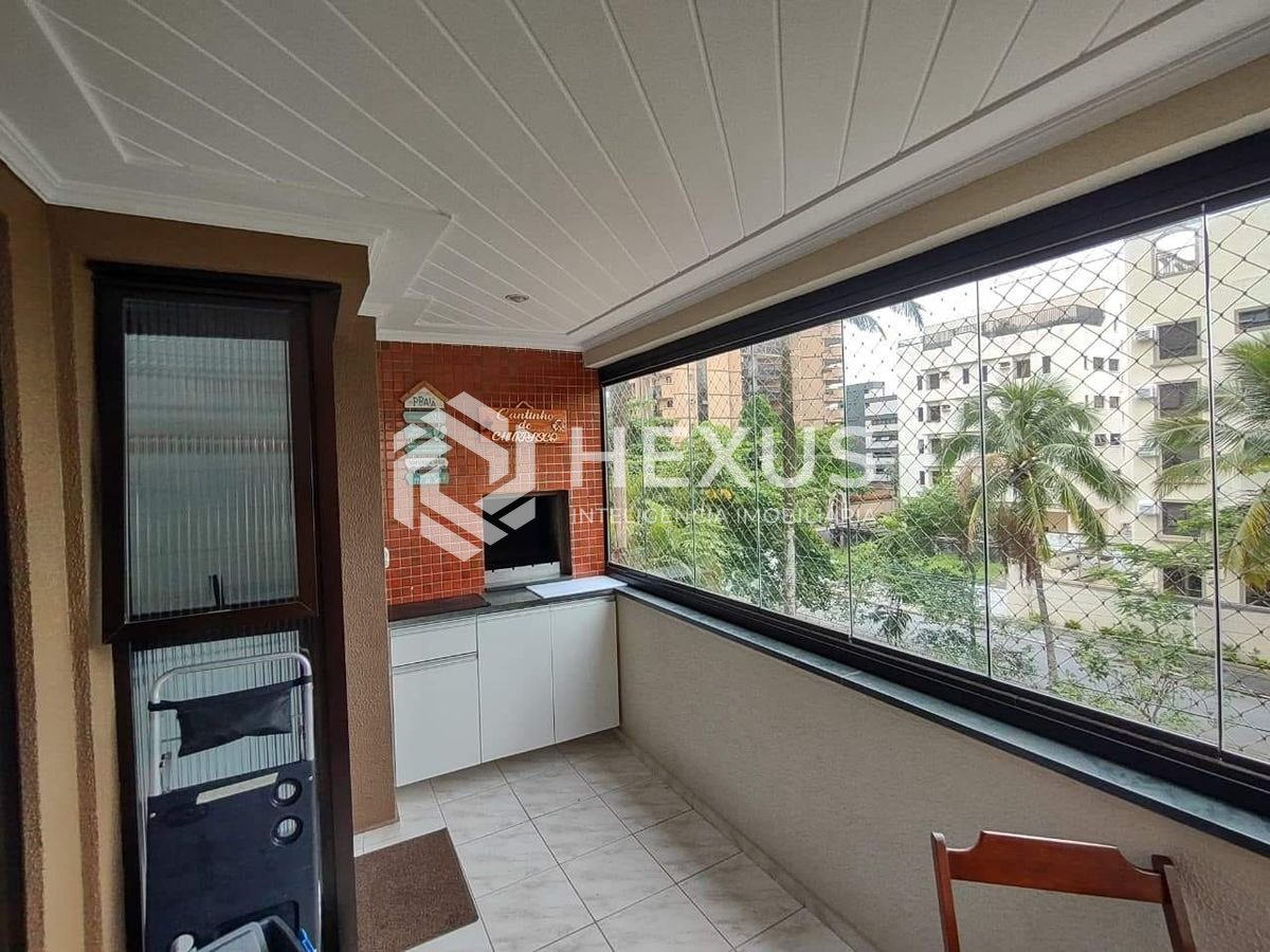 Foto 4 de Apartamento com varanda gourmet e lazer na Praia da Enseada, Guaruja