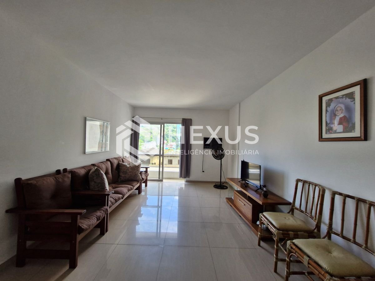 Foto 2 de Apartamento com varanda e lazer na Praia das Pitangueiras, Guaruja