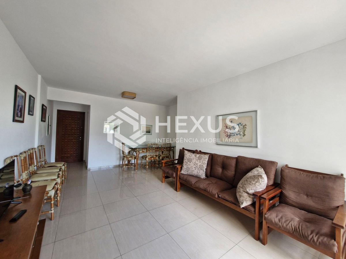 Foto 4 de Apartamento com varanda e lazer na Praia das Pitangueiras, Guaruja
