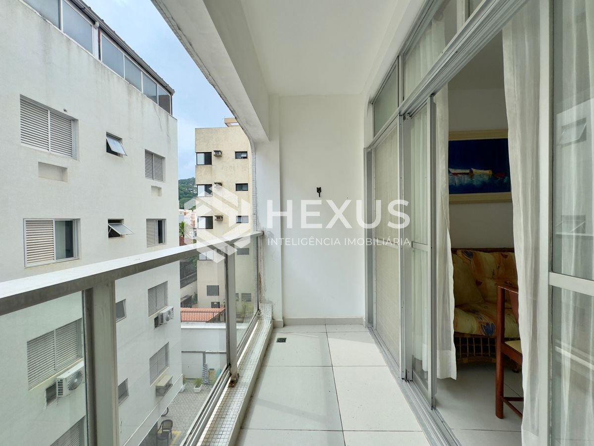 Foto 4 de Apartamento com varanda na Praia da Enseada, Guaruja