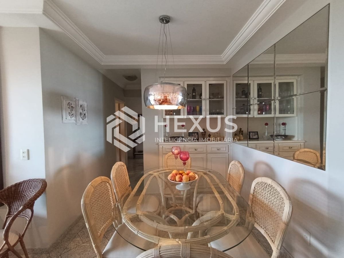 Foto 4 de Apartamento com varanda gourmet e vista mar na Praia da Enseada, Guaruja