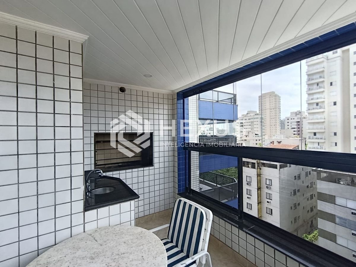 Foto 2 de Apartamento com varanda gourmet e vista mar na Praia da Enseada, Guaruja