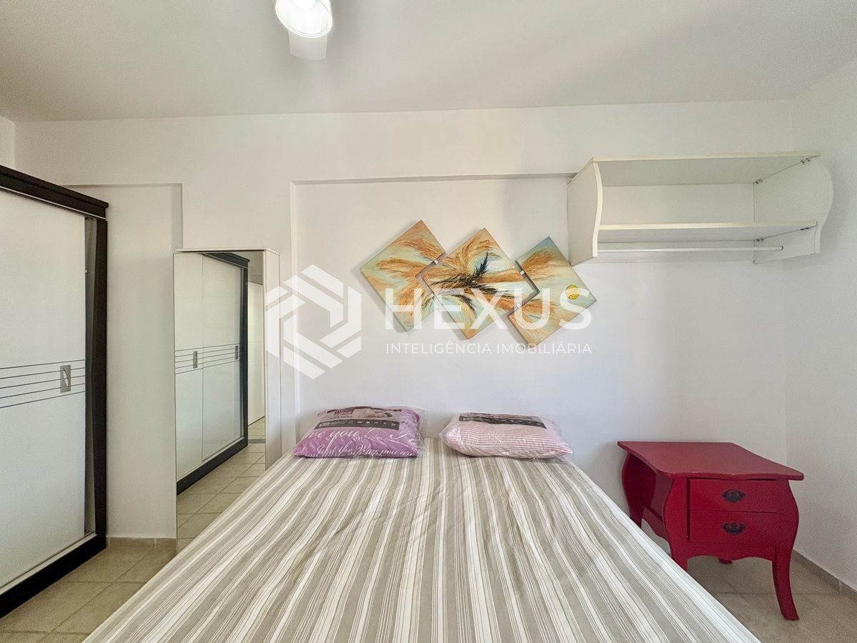 Foto 5 de Apartamento com varanda e lazer na Praia da Enseada, Guaruja
