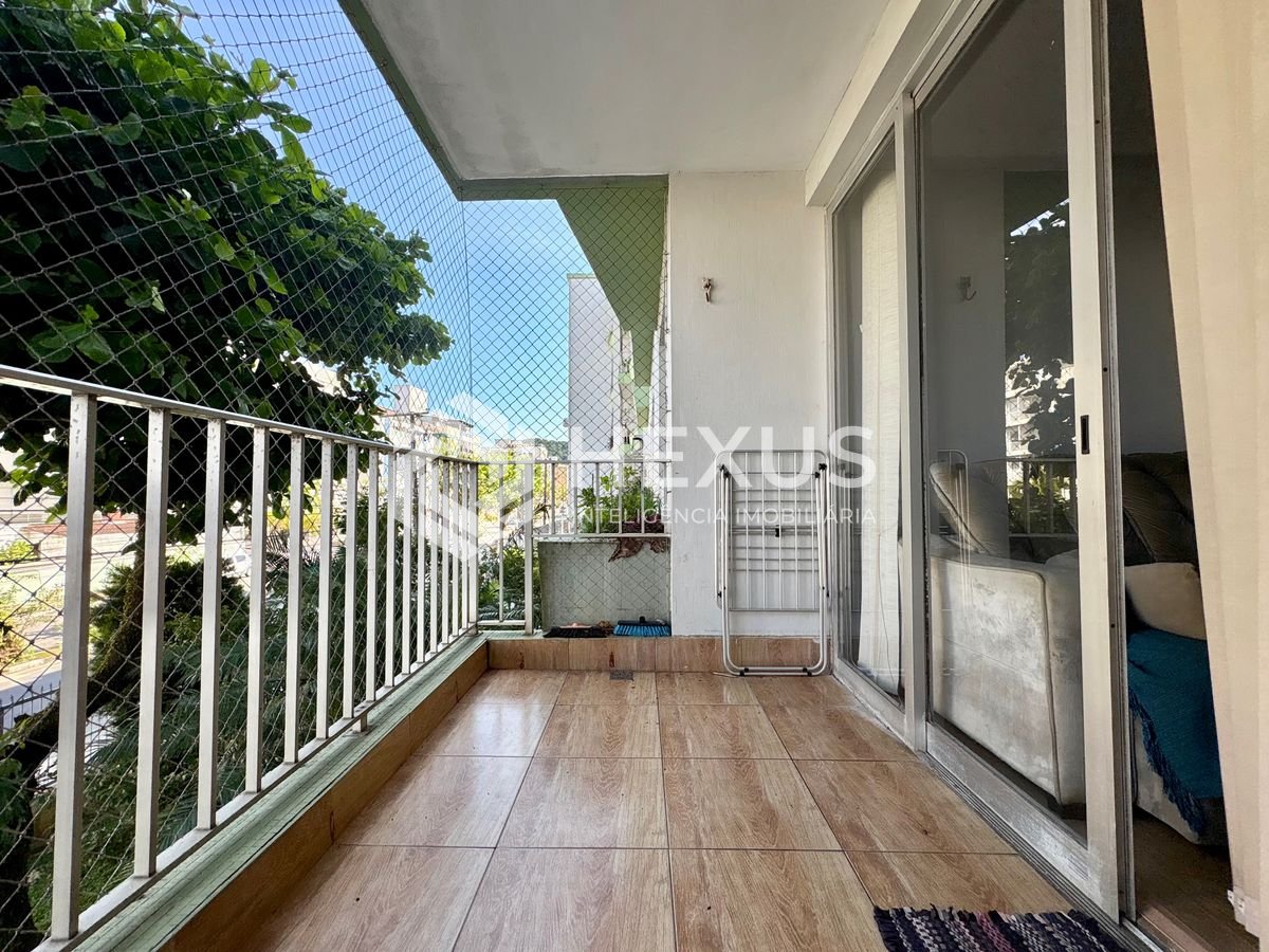 Foto 2 de Apartamento com varanda na Praia das Asturias, Guaruja