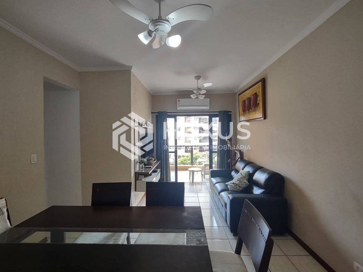 Foto 2 de Apartamento com varanda e lazer na Praia da Enseada, Guaruja