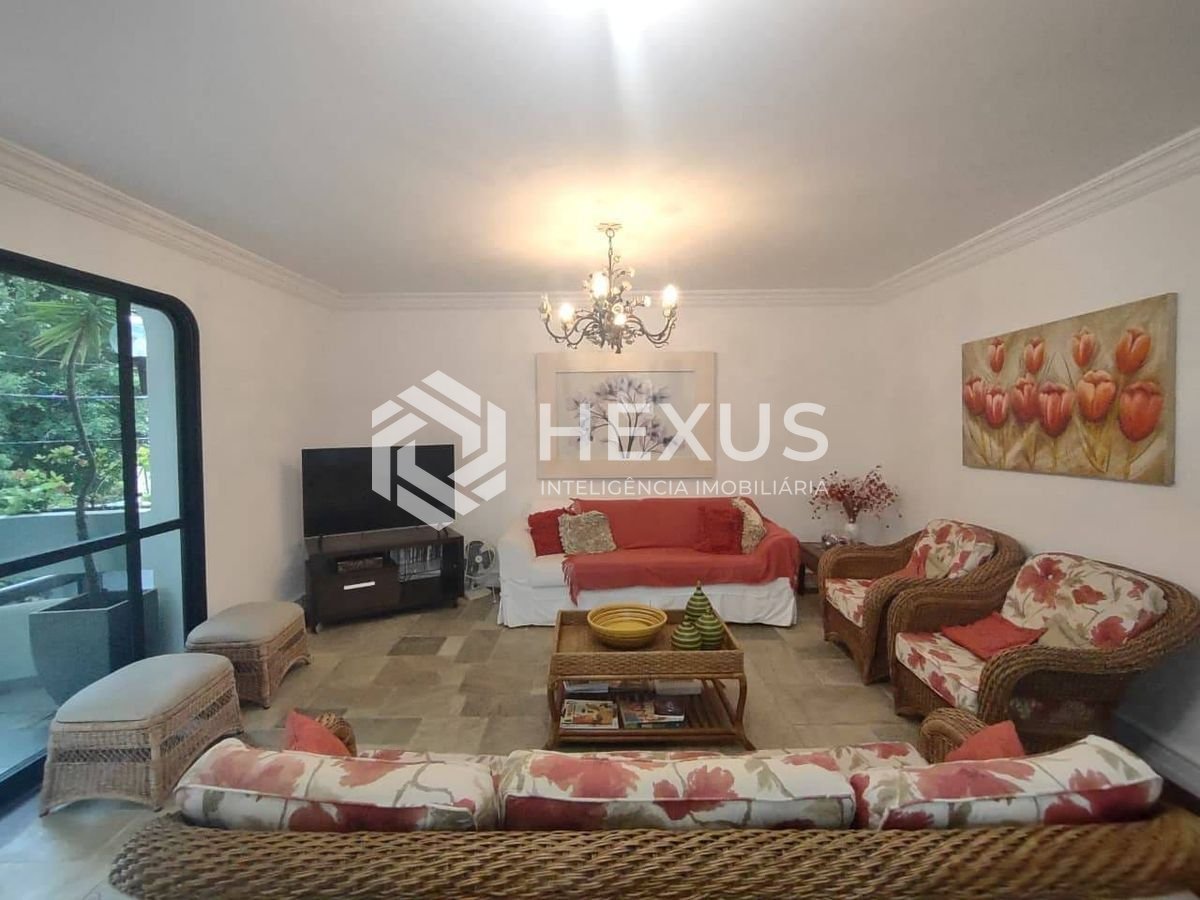 Foto 5 de Apartamento com varanda e lazer na Praia da Enseada, Guaruja