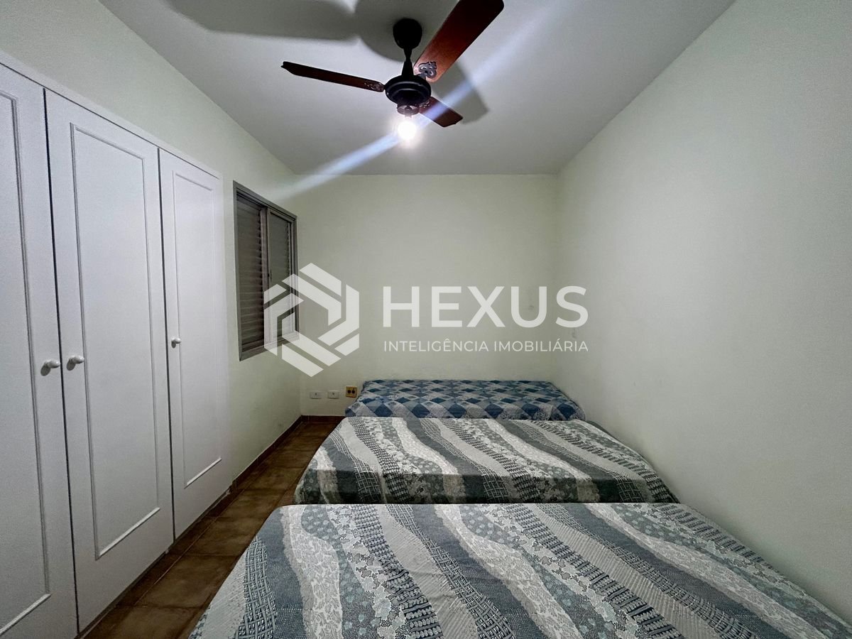 Foto 4 de Apartamento com varanda na Praia da Enseada, Guaruja