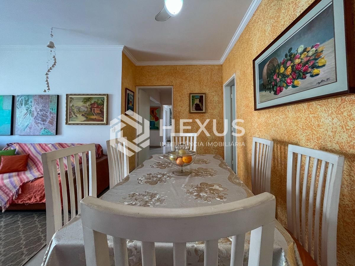 Foto 4 de Apartamento com varanda vista mar na Praia das Pitangueiras, Guaruja