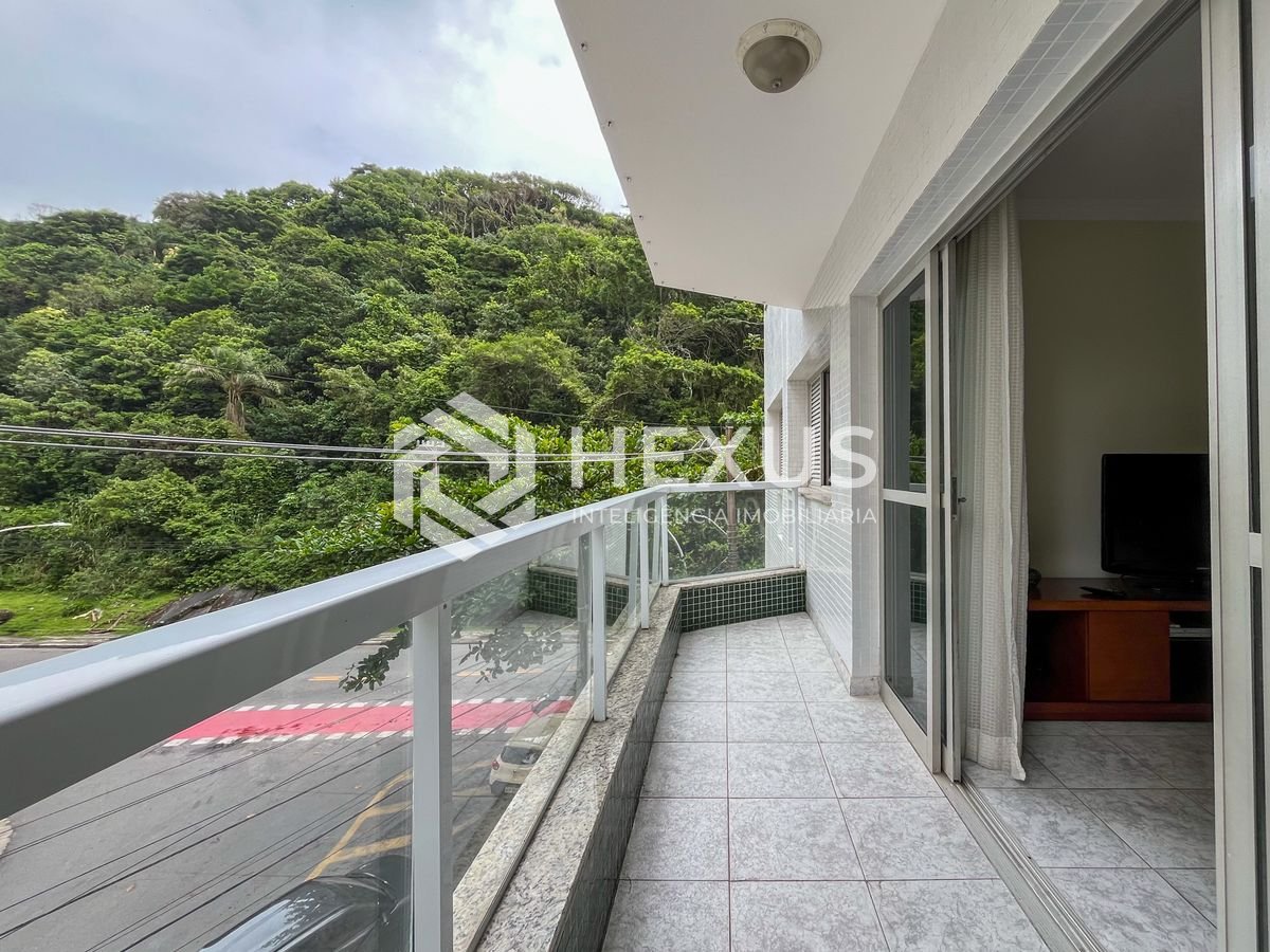 Foto 3 de Apartamento com varanda na Praia das Pitangueiras, Guaruja