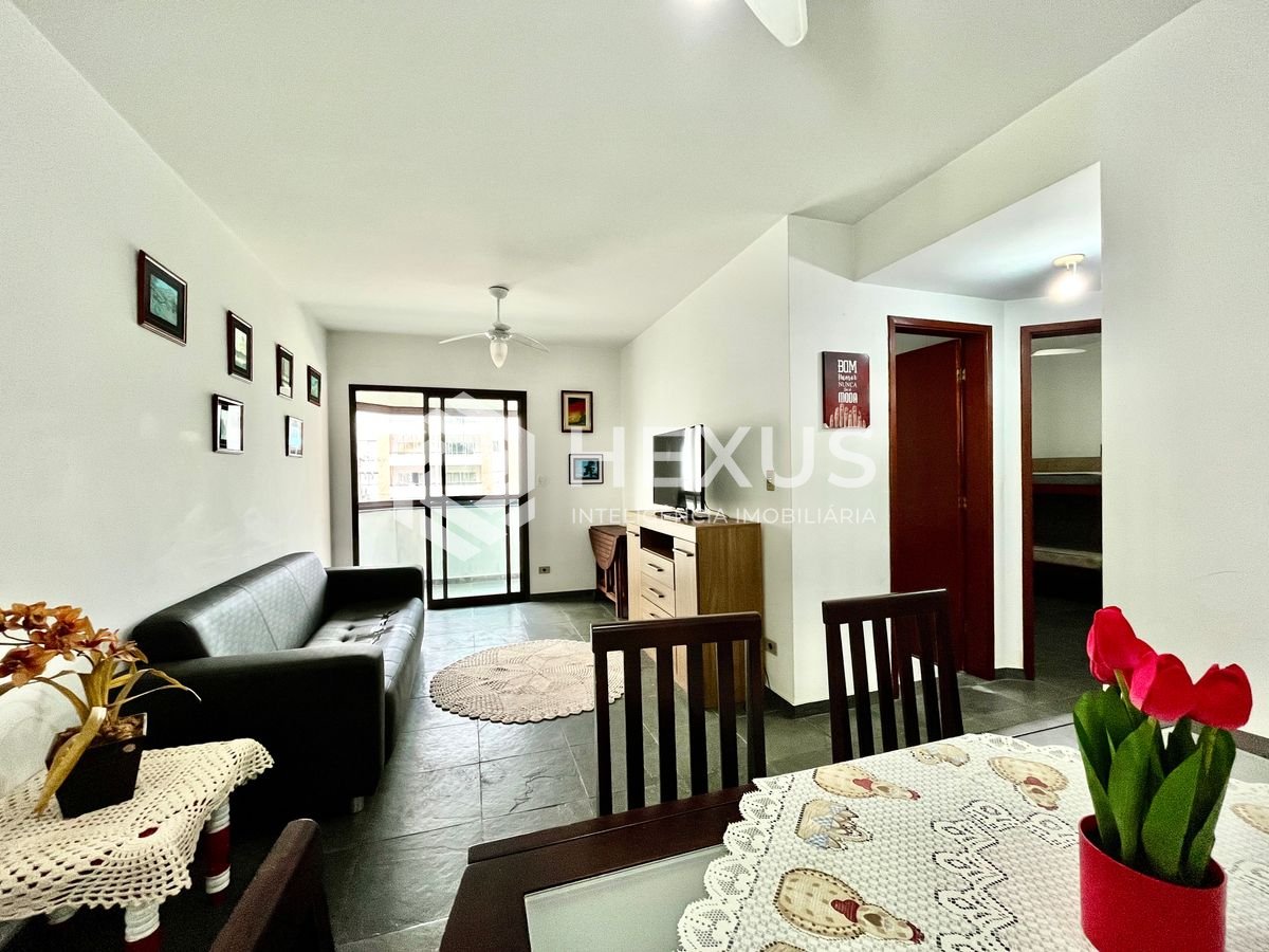 Foto 3 de Apartamento com varanda e lazer na Praia do Tombo, Guaruja