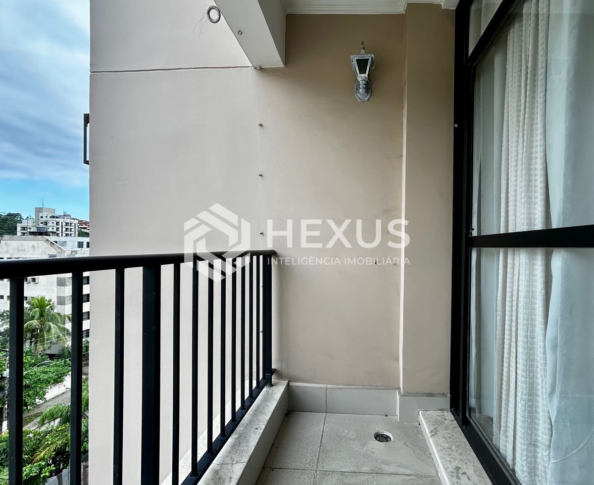 Foto 5 de Apartamento com varanda e lazer na Praia da Enseada, Guaruja