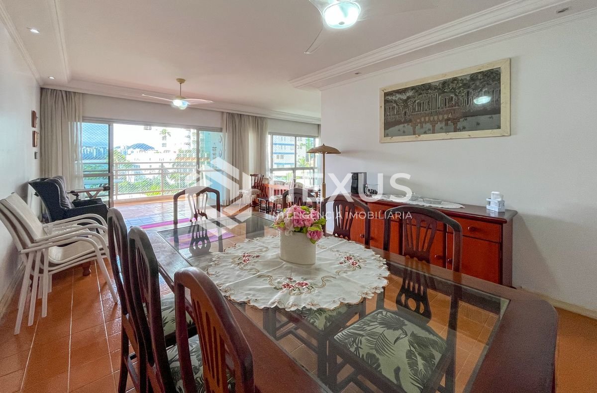 Foto 3 de Apartamento frente mar com varanda vista mar e lazer no Jardim Astúrias, Guarujá