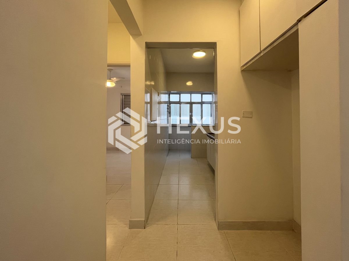 Foto 4 de Apartamento na Praia das Pitangueiras, Guaruja