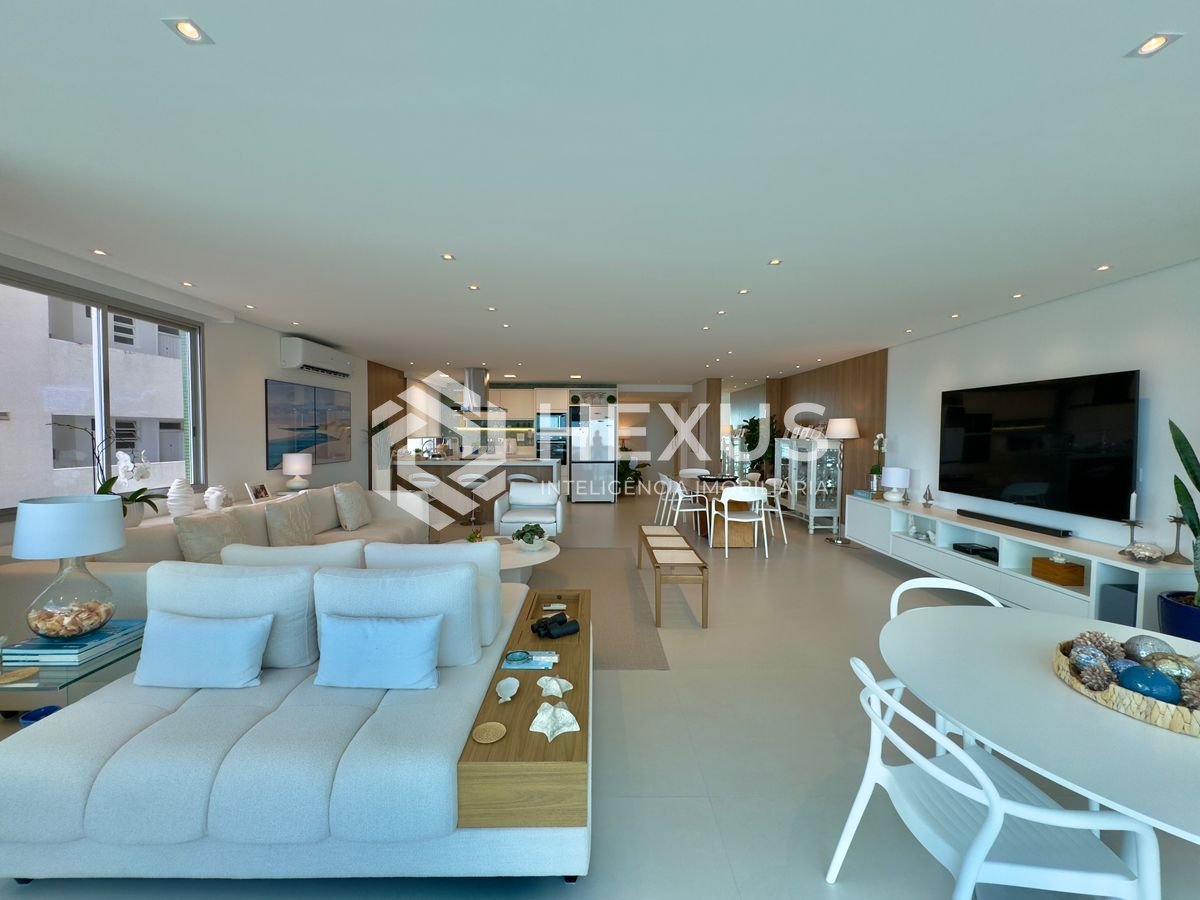 Foto 4 de Apartamento reformado frente mar com varanda e lazer na Praia das Asturias, Guaruja