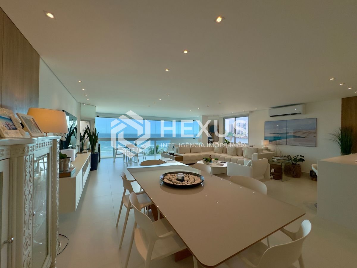 Foto 5 de Apartamento reformado frente mar com varanda e lazer na Praia das Asturias, Guaruja