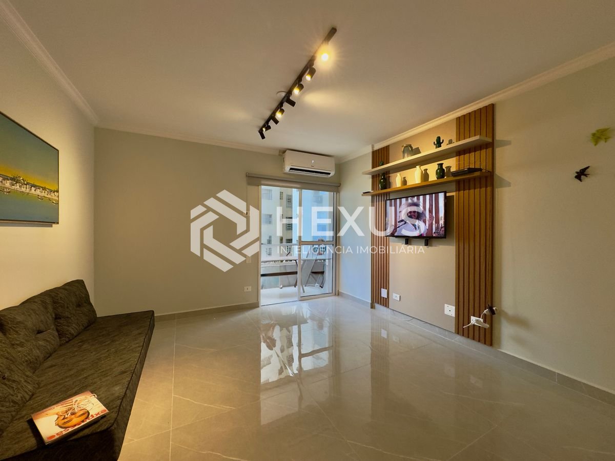 Foto 2 de Apartamento com varanda e lazer na beira mar da Praia das Pitangueiras, Guaruja