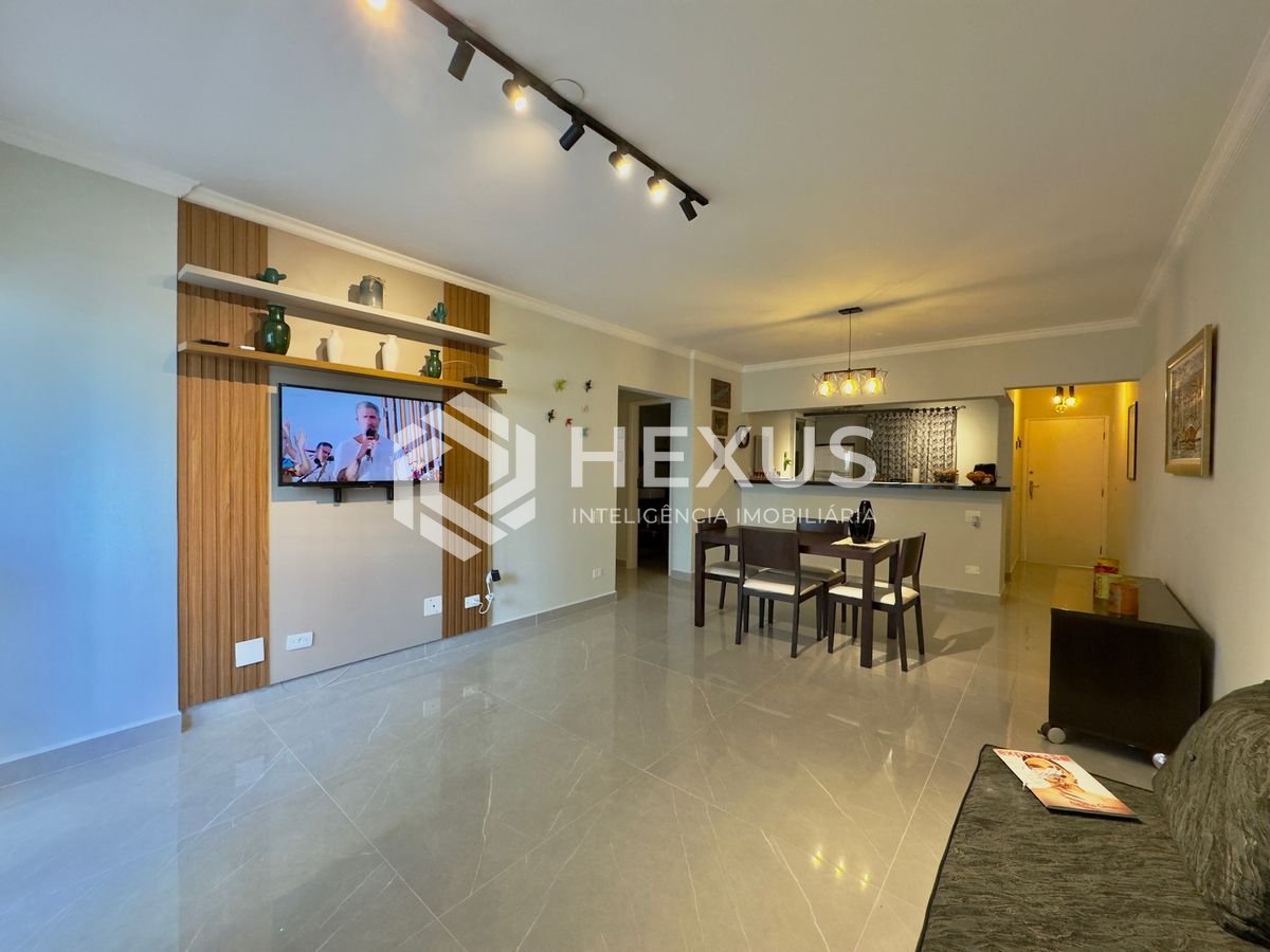 Foto 4 de Apartamento com varanda e lazer na beira mar da Praia das Pitangueiras, Guaruja