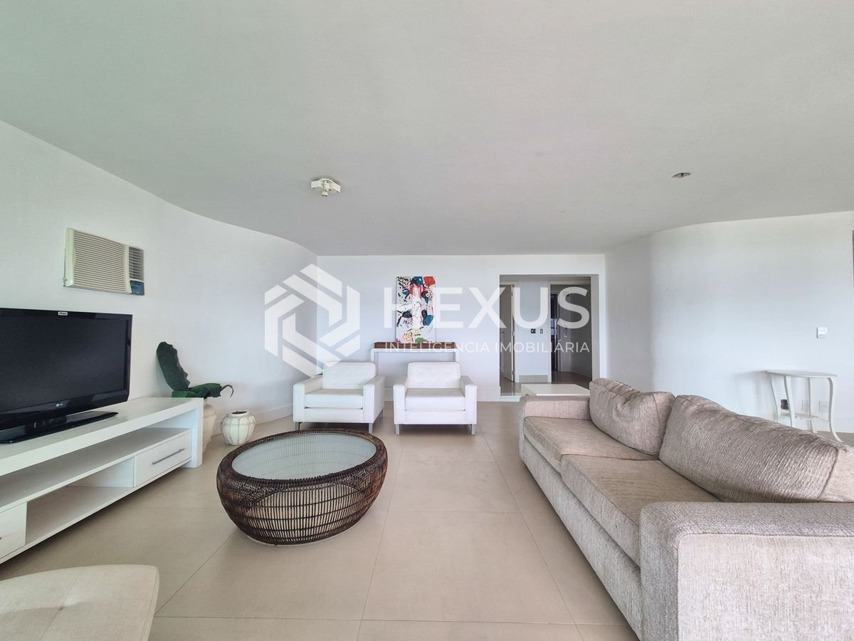 Foto 5 de Apartamento frente mar com varanda gourmet e lazer na Praia da Enseada, Guaruja
