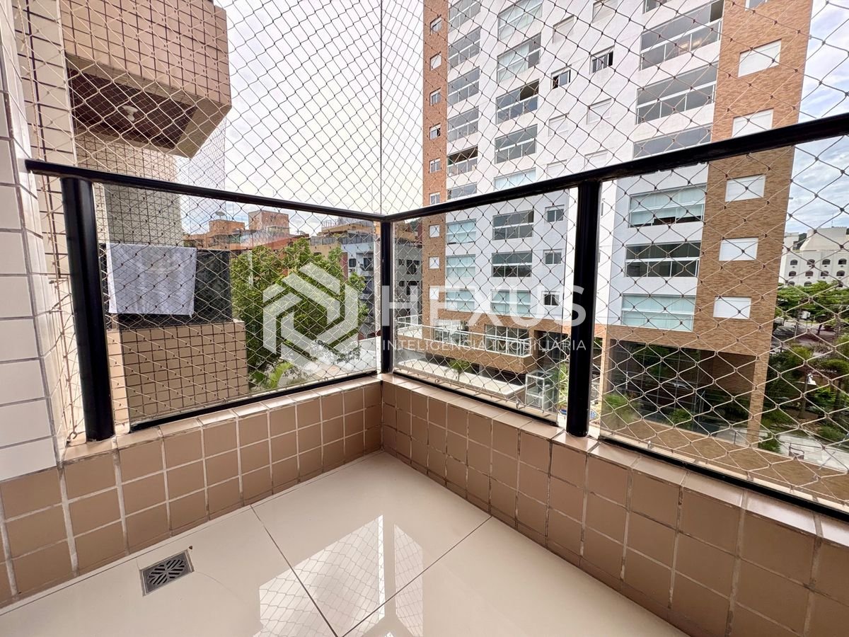 Foto 5 de Apartamento com varanda vista mar e lazer na Praia da Enseada, Guaruja