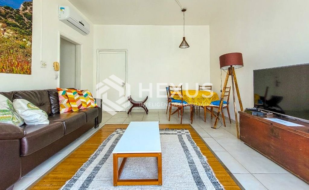 Foto 4 de Apartamento com vista mar na beira mar da Praia das Pitangueiras, Guaruja