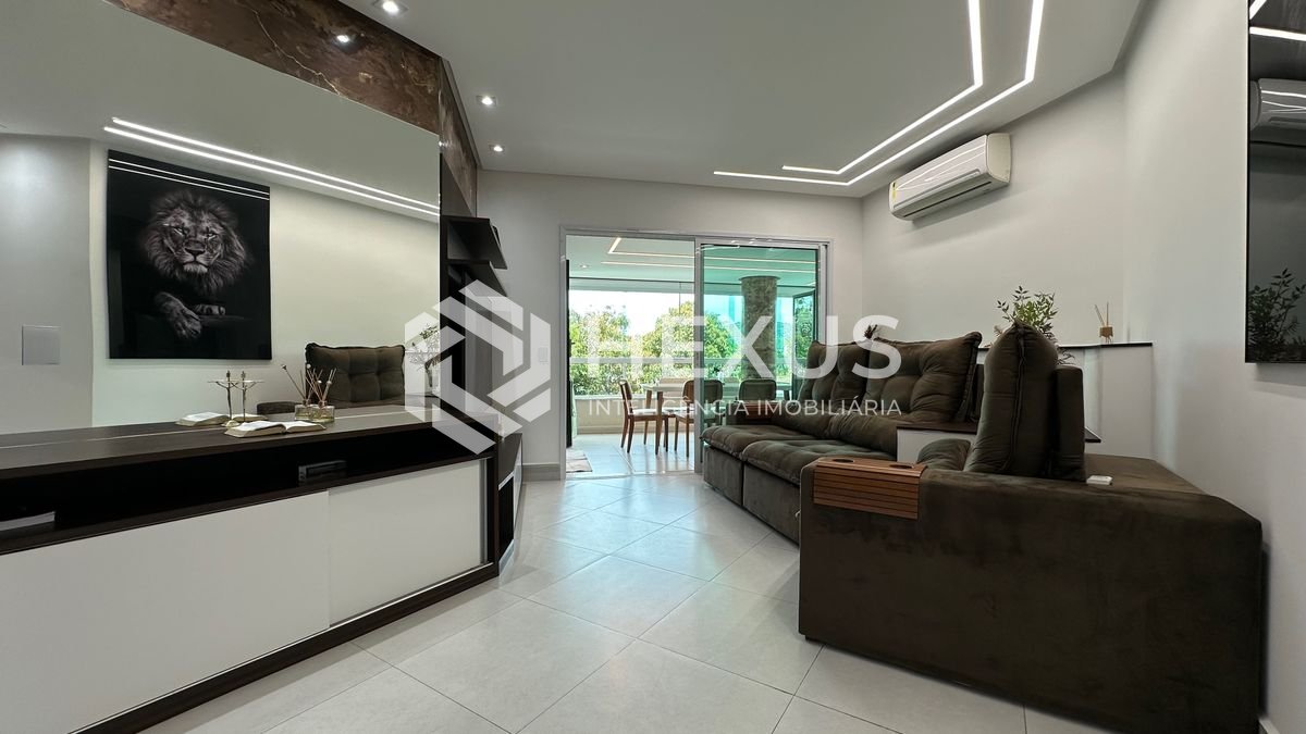 Foto 4 de Apartamento com varanda gourmet reformado na Praia da Enseada, Guaruja
