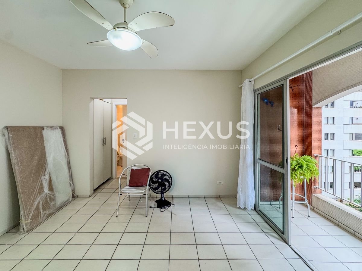 Foto 4 de Apartamento com varanda a 2 quadras da praia na região na Barra Funda nas Pitangueiras, Guarujá