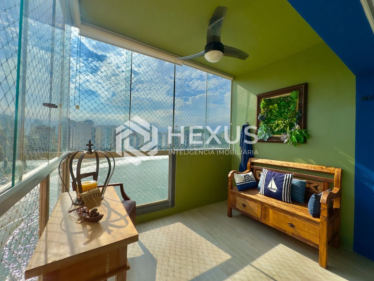 Foto 5 de Apartamento frente mar reformado com varanda vista mar e lazer no Jardim Astúrias, Guarujá