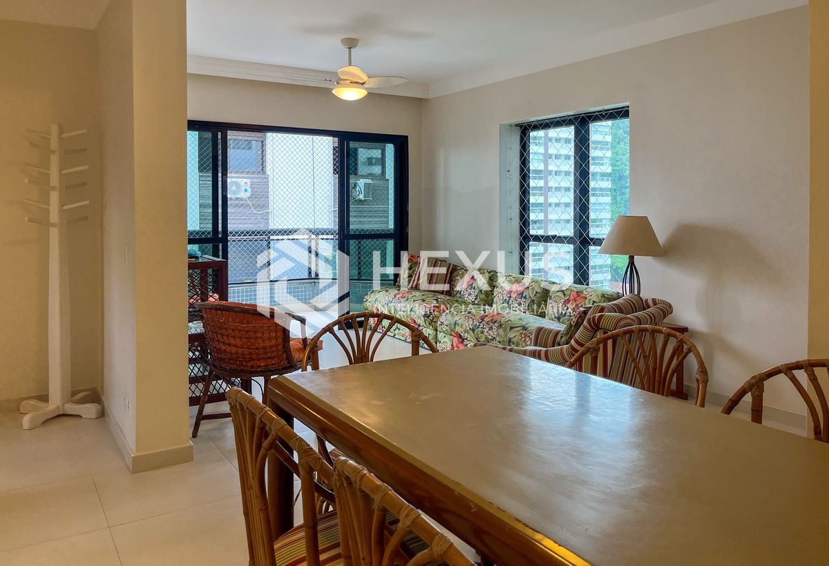 Foto 5 de Apartamento com varanda e lazer na Praia das Pitangueiras, Guaruja
