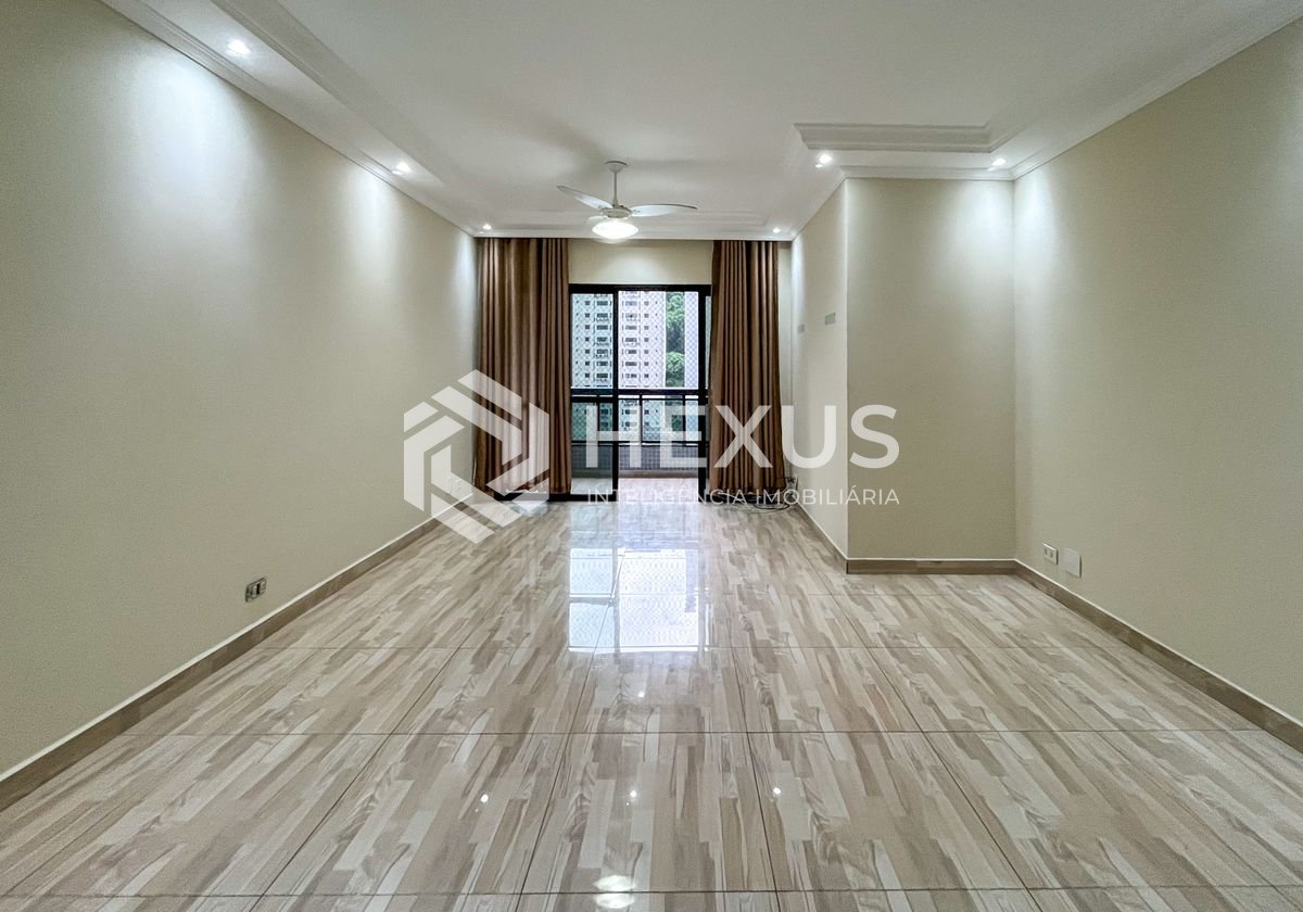 Foto 2 de Apartamento com varanda e lazer na Praia das Pitangueiras, Guaruja