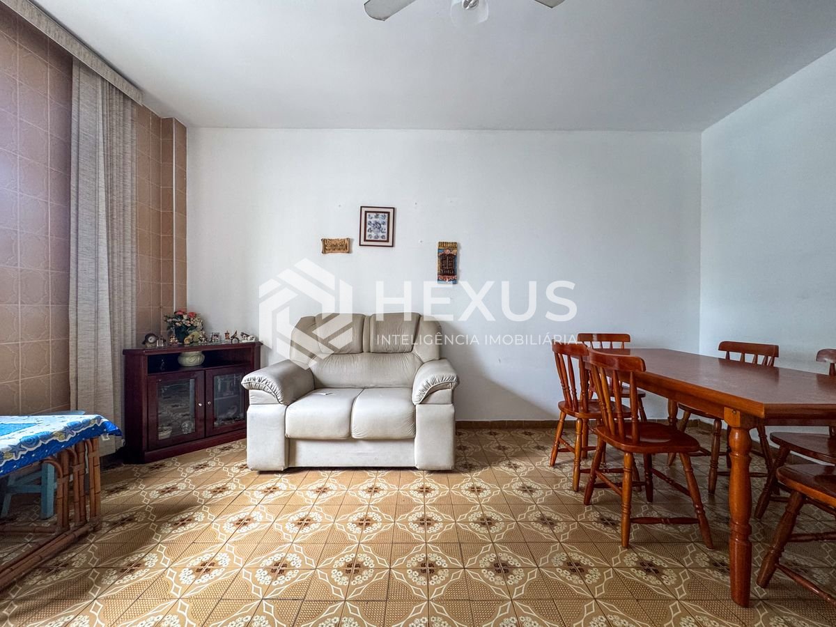 Foto 3 de Apartamento com varanda na Praia das Pitangueiras, Guaruja