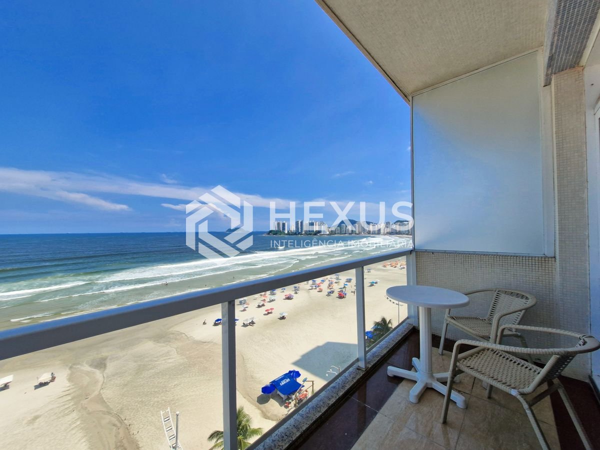 Foto 4 de Apartamento frente mar com varanda vista mar nas Pitangueiras, Guarujá