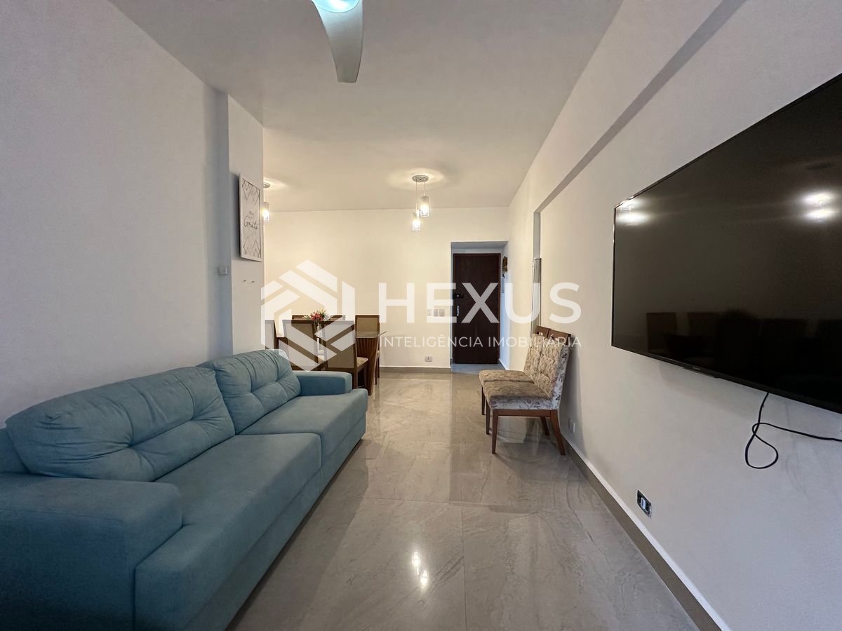 Foto 5 de Apartamento reformado com varanda e lazer a 550 metros da Praia da Enseada, Guarujá